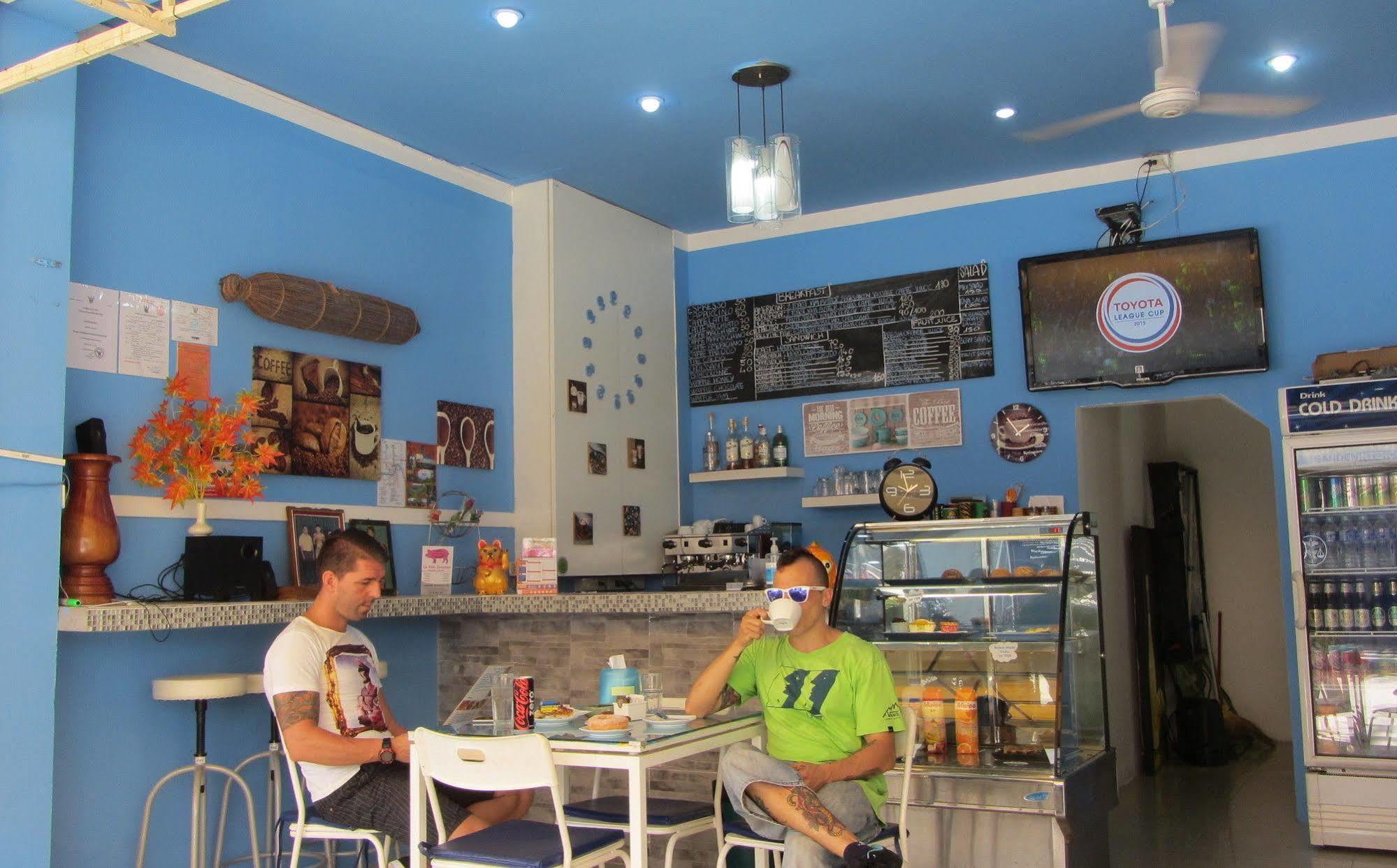 Happy Fish Guesthouse Patong Eksteriør bilde